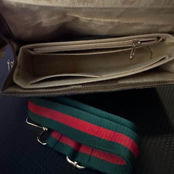 Gucci Vintage Sherry Line Red/gGreen Web Converted Clutch bag . - Picture 6 of 13